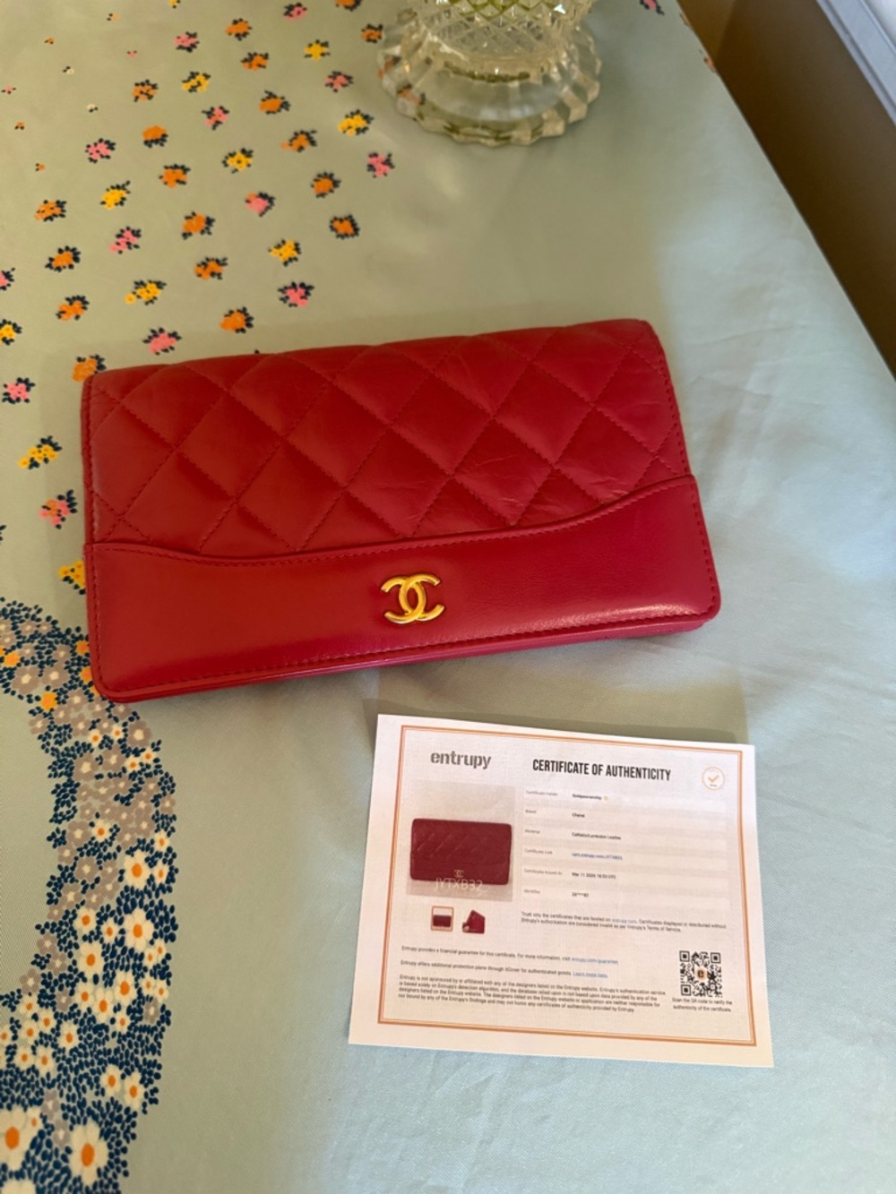CHANEL Quilted Lambskin Flap Wallet in Fuchsia Pink with Gold CC - Picture 2 of 4